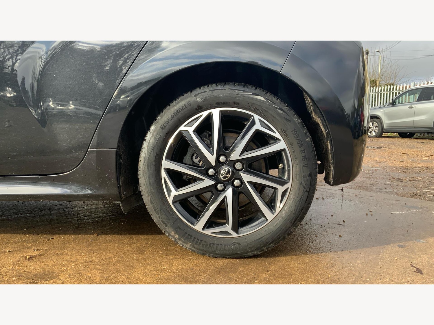 Used Toyota Yaris 2021 for sale - 77400433: Photo 20