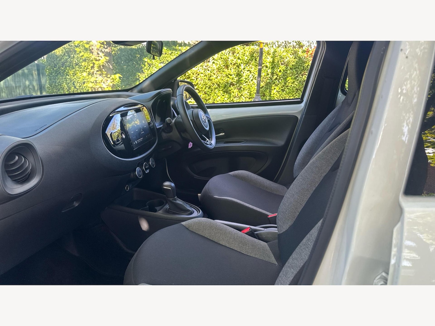 Used Toyota Aygo X 2024 for sale - 76538682: Photo 12