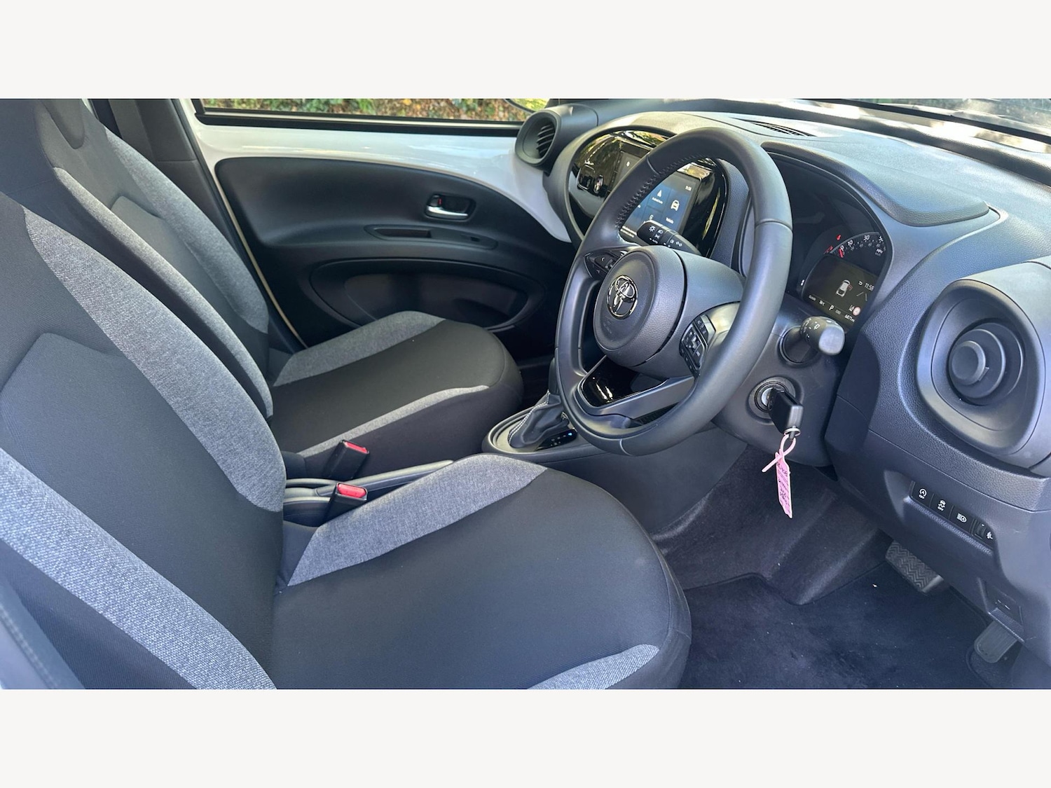 Used Toyota Aygo X 2024 for sale - 76538682: Photo 13