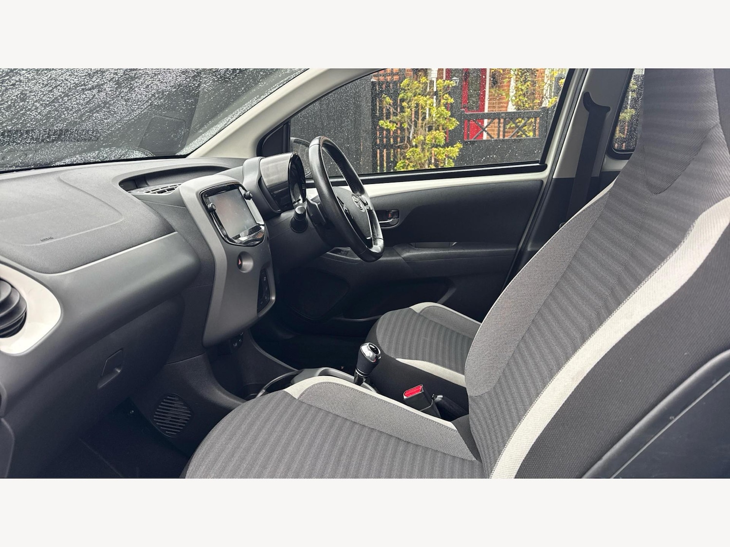 Used Toyota AYGO 2019 for sale - 76742310: Photo 12