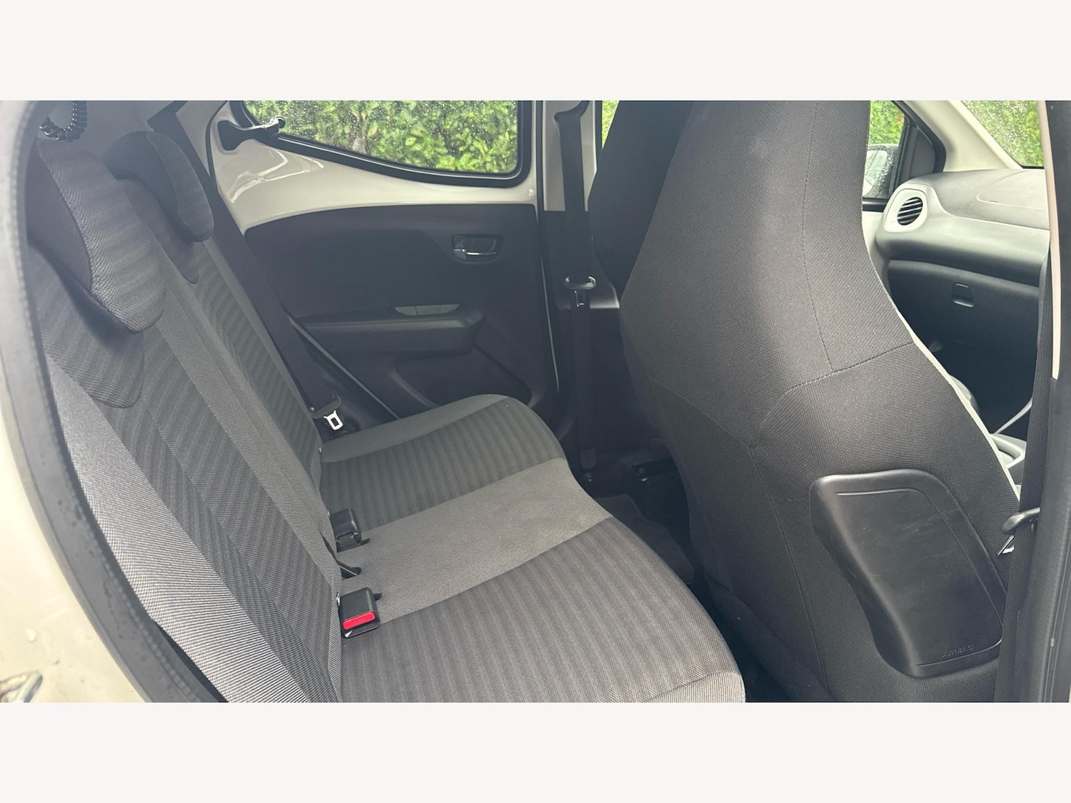 Used Toyota AYGO 2019 for sale - 76742310: Photo 14