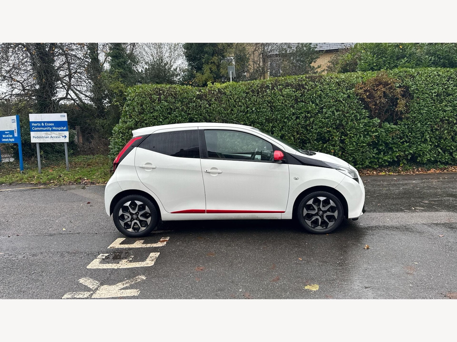Used Toyota AYGO 2019 for sale - 76742310: Photo 18