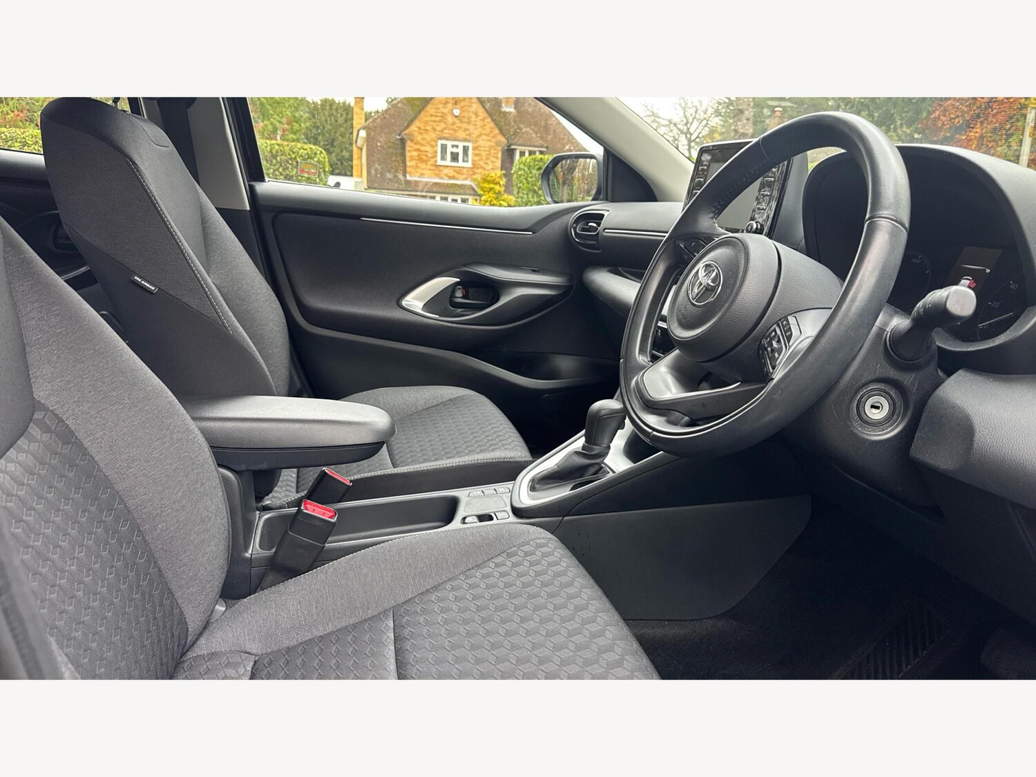 Used Toyota Yaris 2022 for sale - 76513323: Photo 13