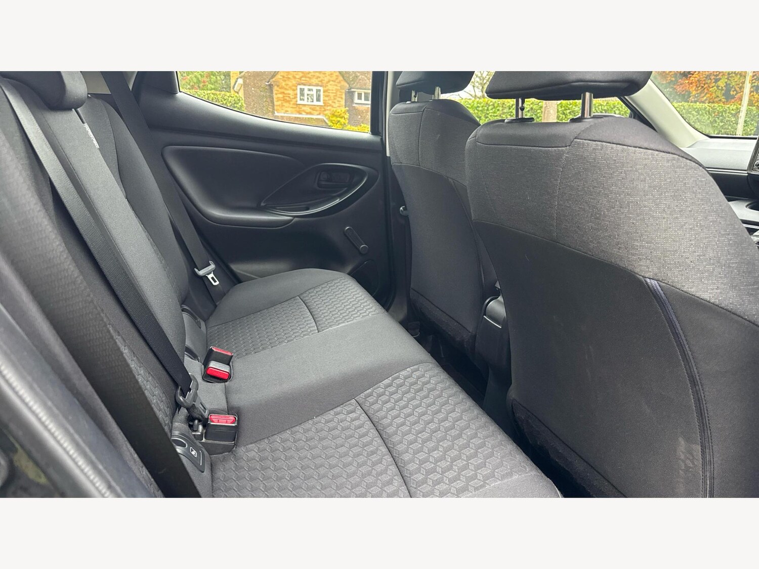 Used Toyota Yaris 2022 for sale - 76513323: Photo 14