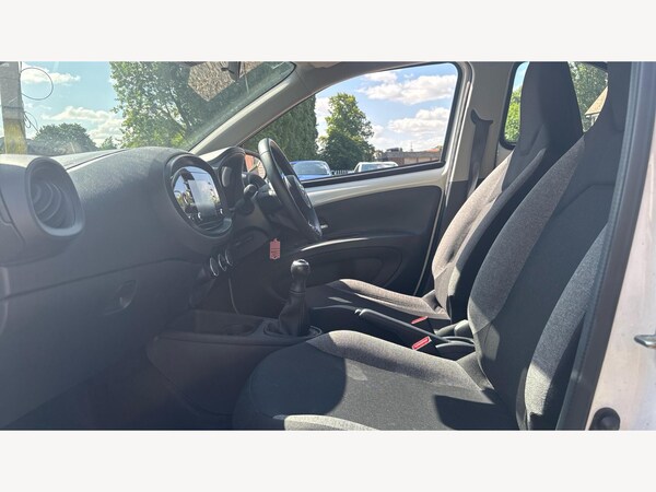 Used Toyota Aygo X 2022 for sale - 75670032: Photo 12
