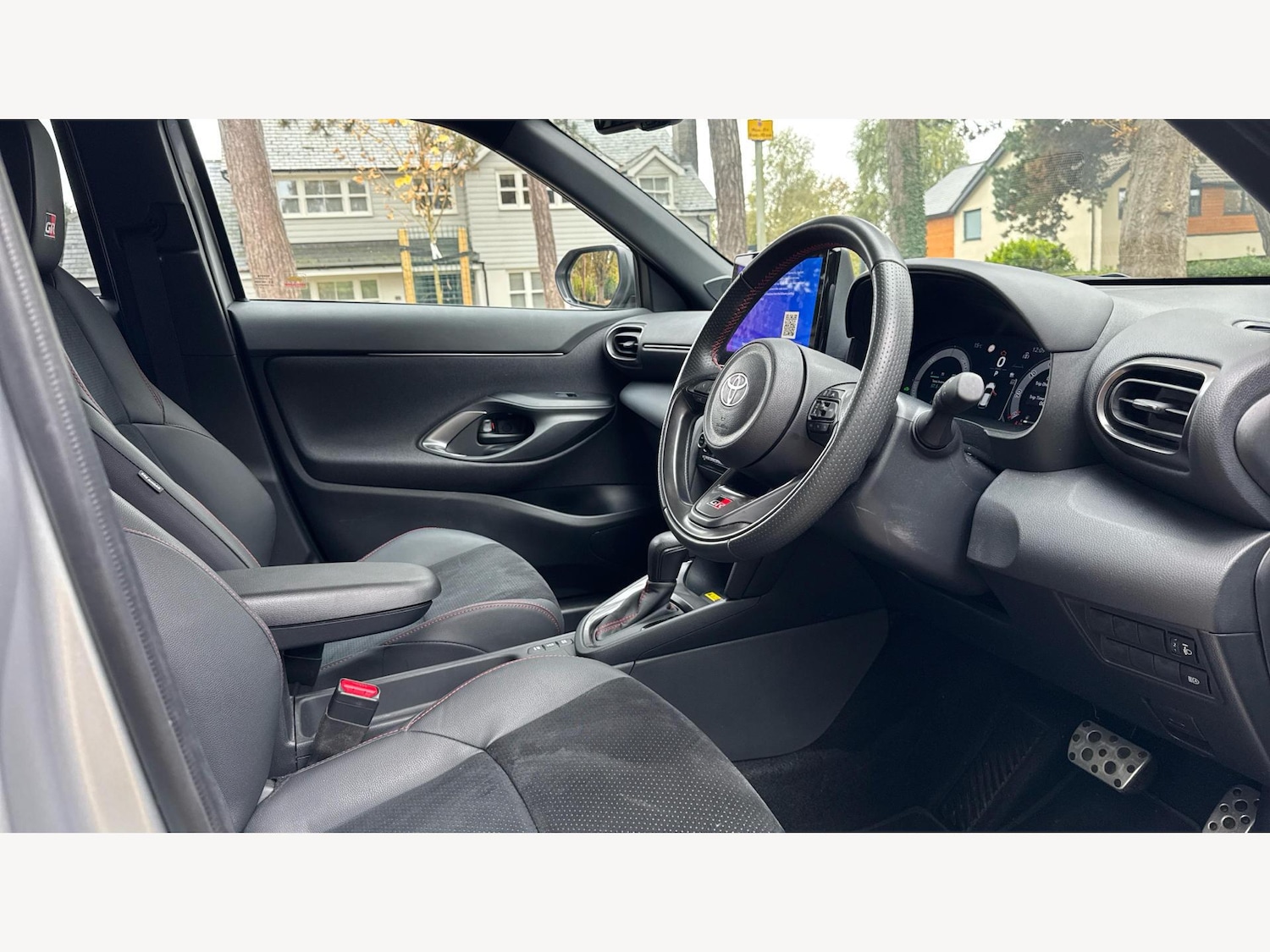 Used Toyota Yaris Cross 2024 for sale - 76371547: Photo 13