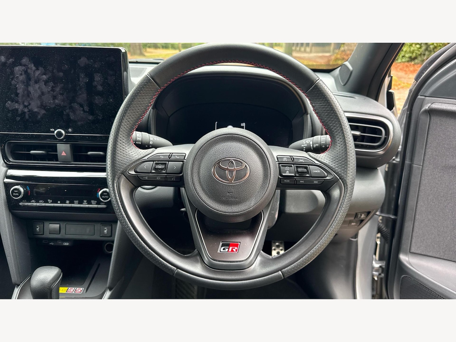 Used Toyota Yaris Cross 2024 for sale - 76371547: Photo 8