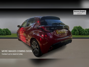 Used Toyota Yaris 2023 for sale - 75769508: Photo