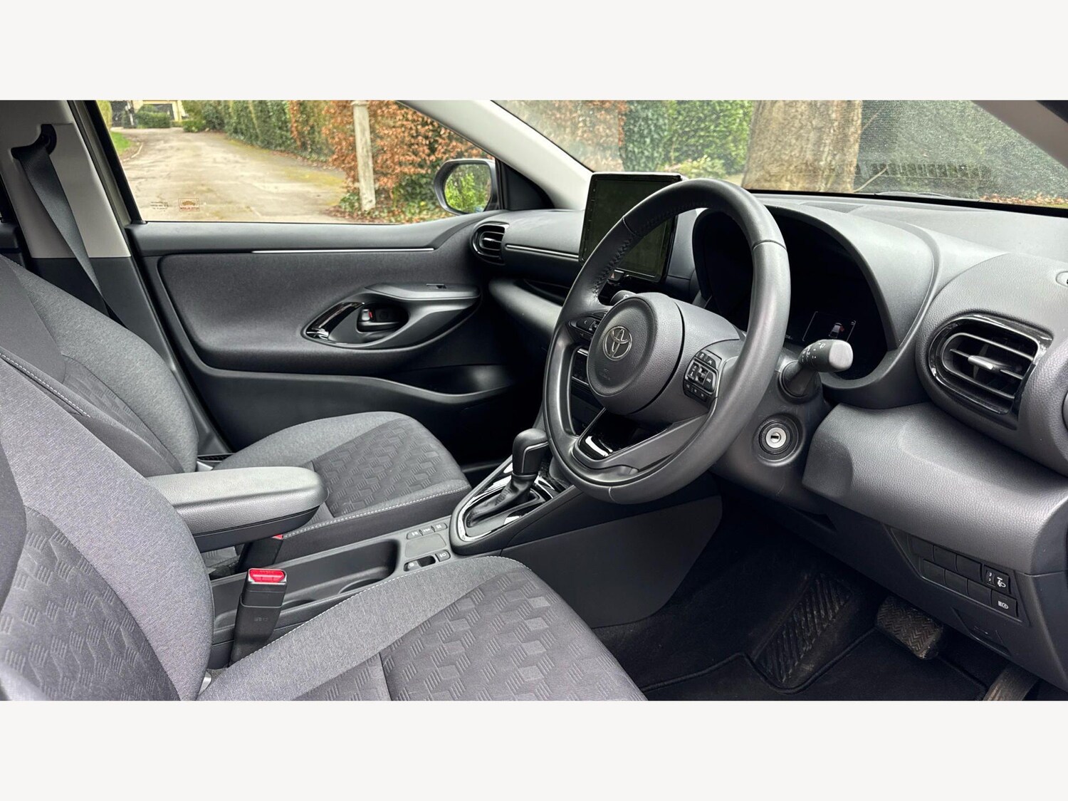 Used Toyota Yaris 2024 for sale - 77783099: Photo 13