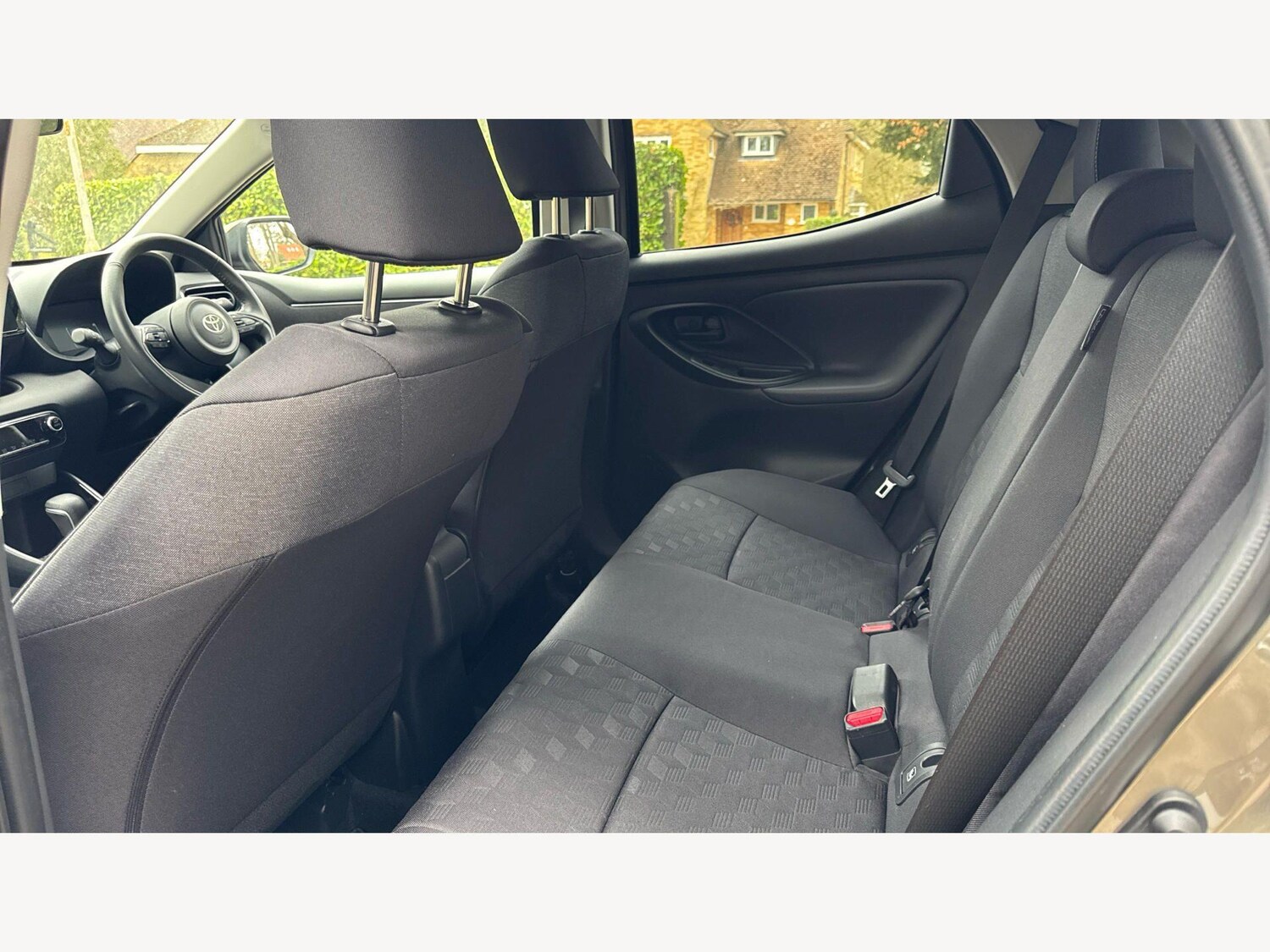 Used Toyota Yaris 2024 for sale - 77783099: Photo 15