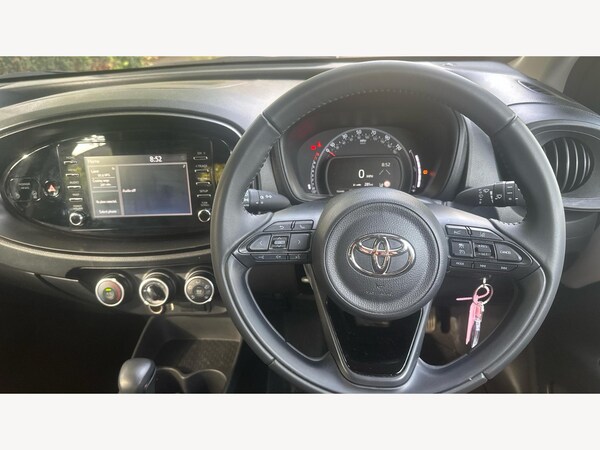 Used Toyota Aygo X 2022 for sale - 76108686: Photo 8