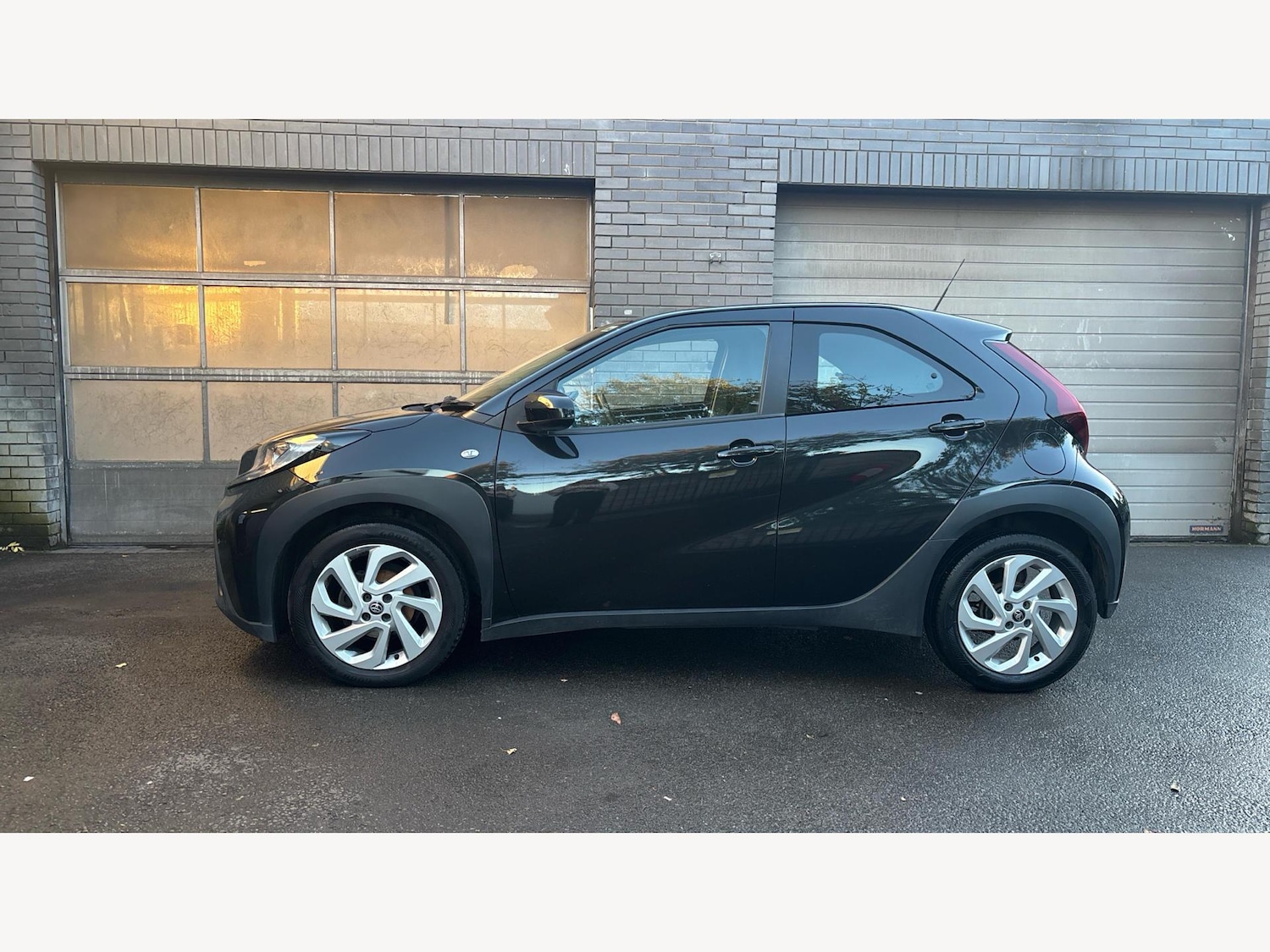 Used Toyota Aygo X 2022 for sale - 76370668: Photo 19