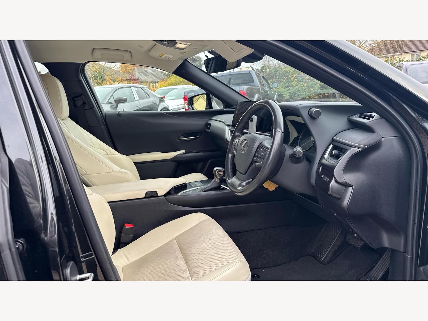 Used Lexus UX 2022 for sale - 76398500: Photo 13