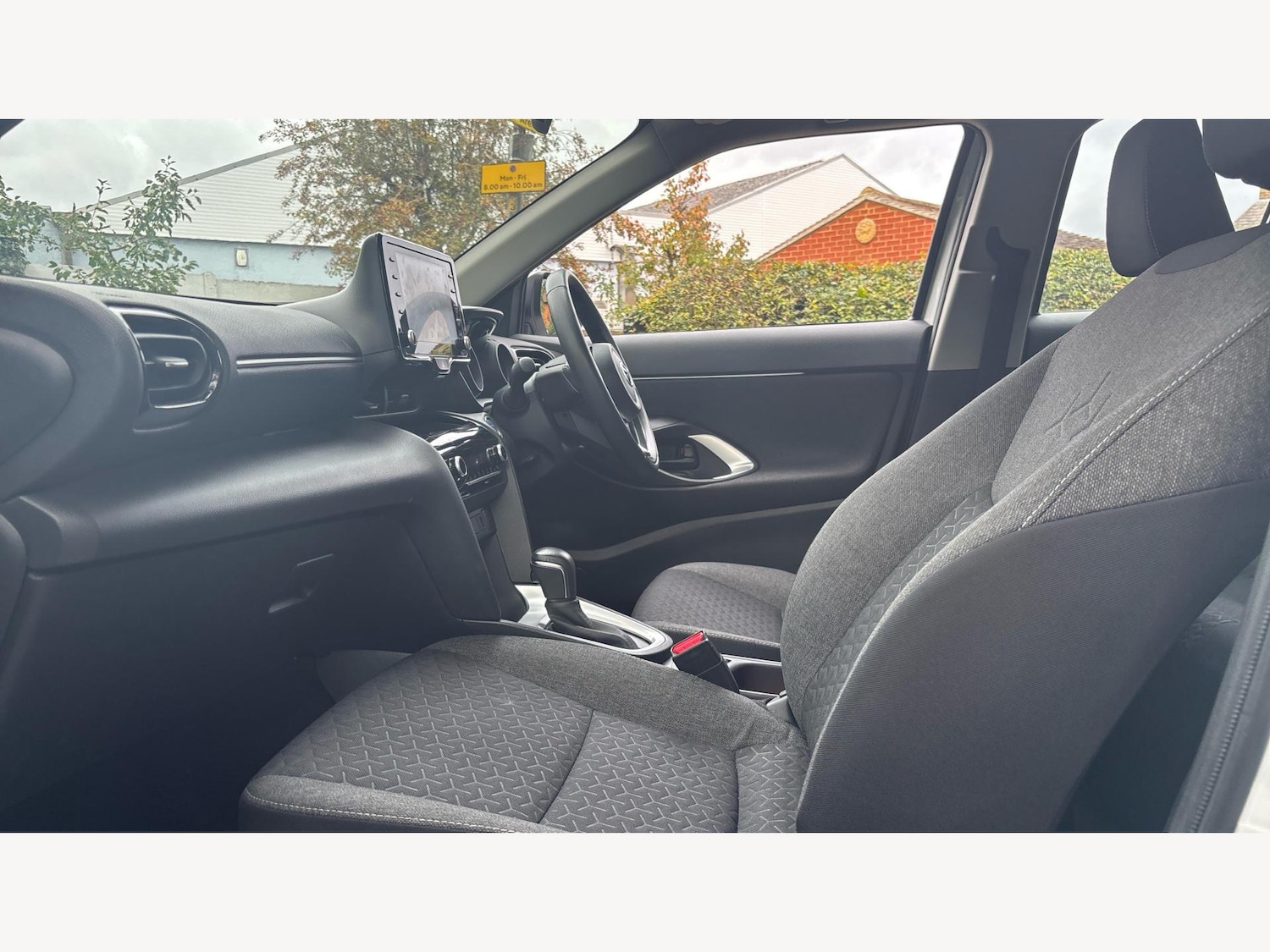 Used Toyota Yaris Cross 2023 for sale - 77098202: Photo 12