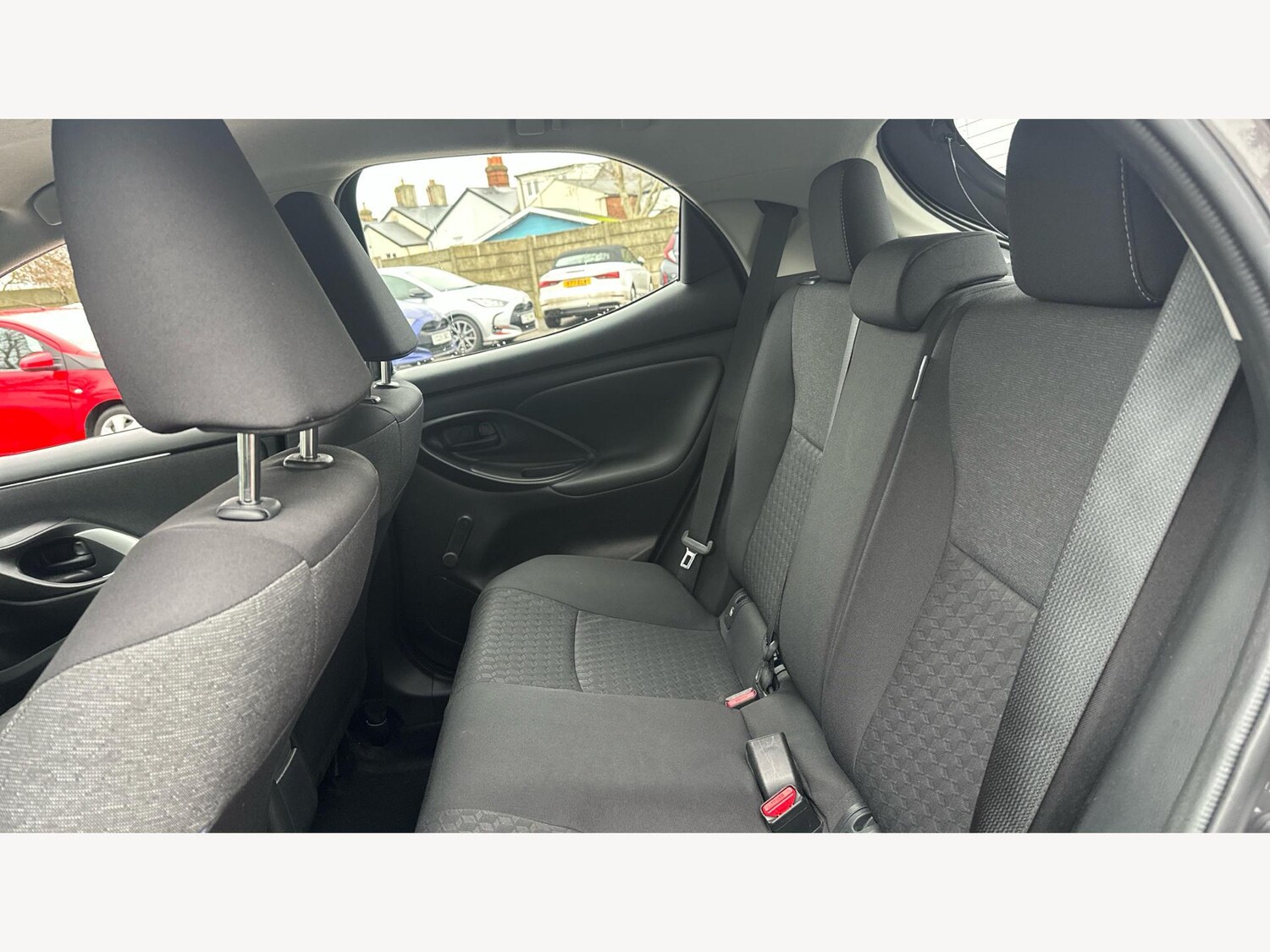 Used Toyota Yaris 2022 for sale - 77203073: Photo 15