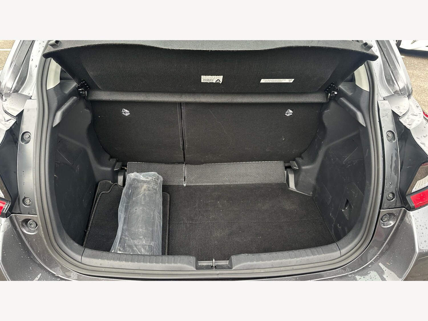 Used Toyota Yaris 2022 for sale - 77203073: Photo 16