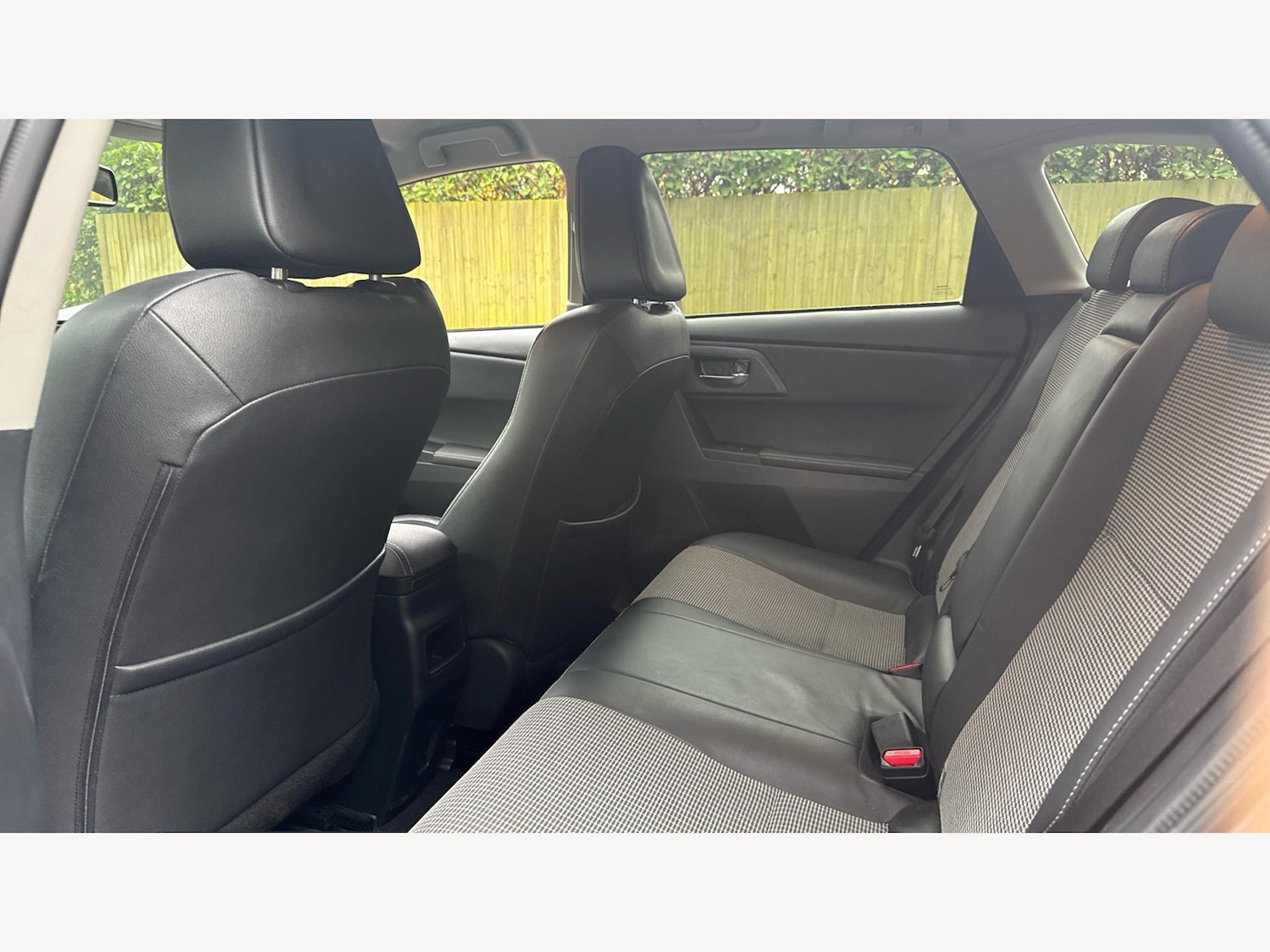 Used Toyota Auris 2016 for sale - 76527883: Photo 15