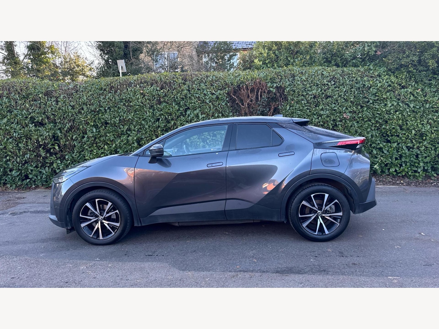 Used Toyota C-HR 2024 for sale - 77101980: Photo 19