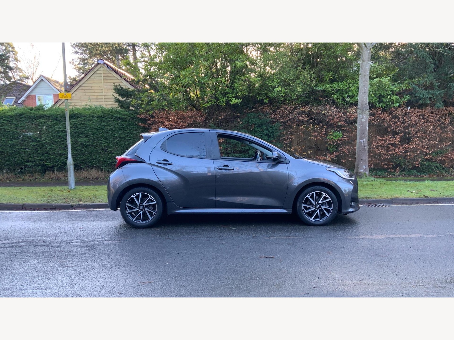 Used Toyota Yaris 2022 for sale - 76656997: Photo 18