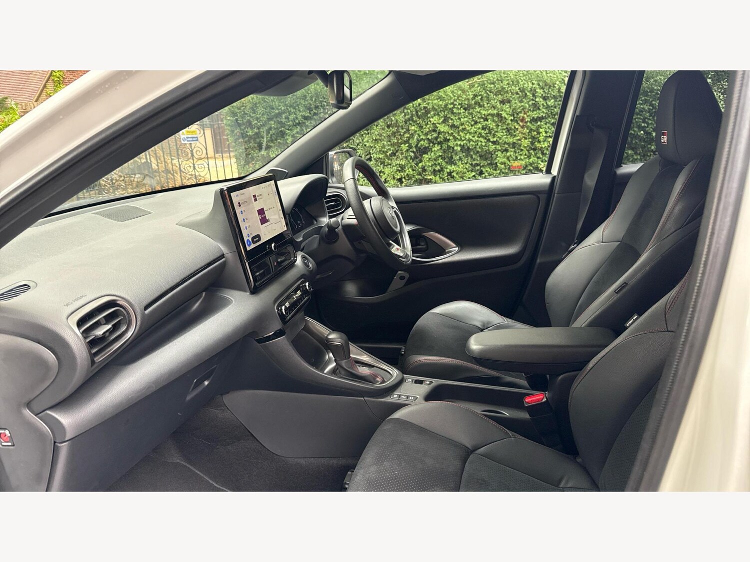 Used Toyota Yaris 2024 for sale - 76512245: Photo 12