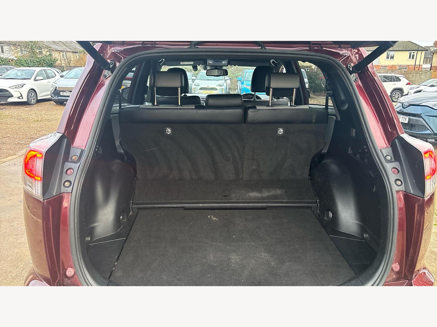 Used Toyota RAV4 2017 for sale - 77050287: Photo 16