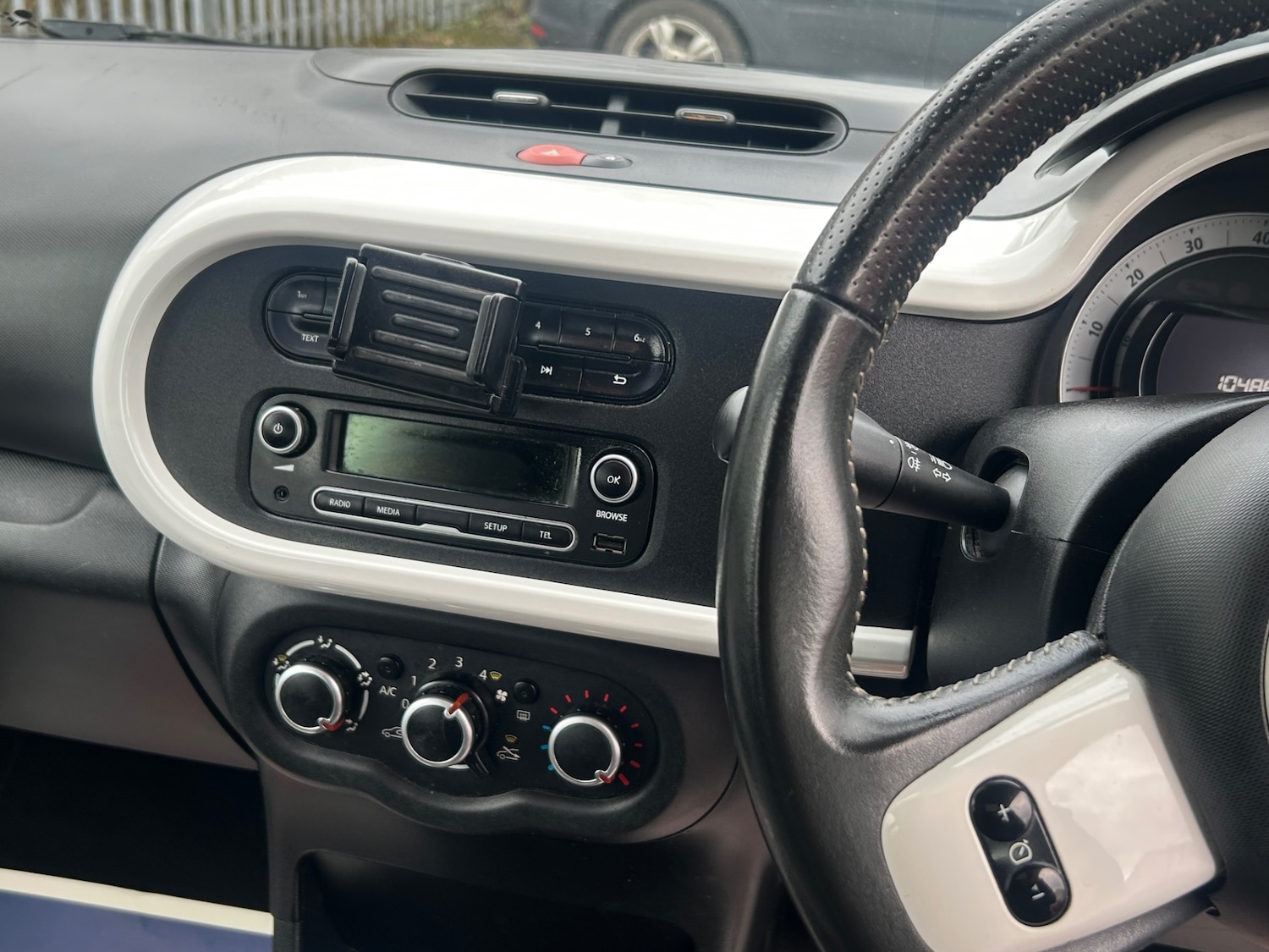 Used Renault Twingo 2015 for sale - 78045451: Photo 9