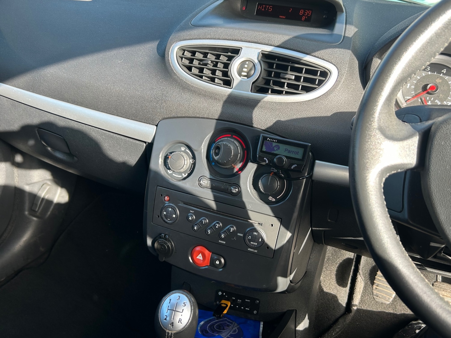 Used Renault Clio 2006 for sale - 78045400: Photo 6