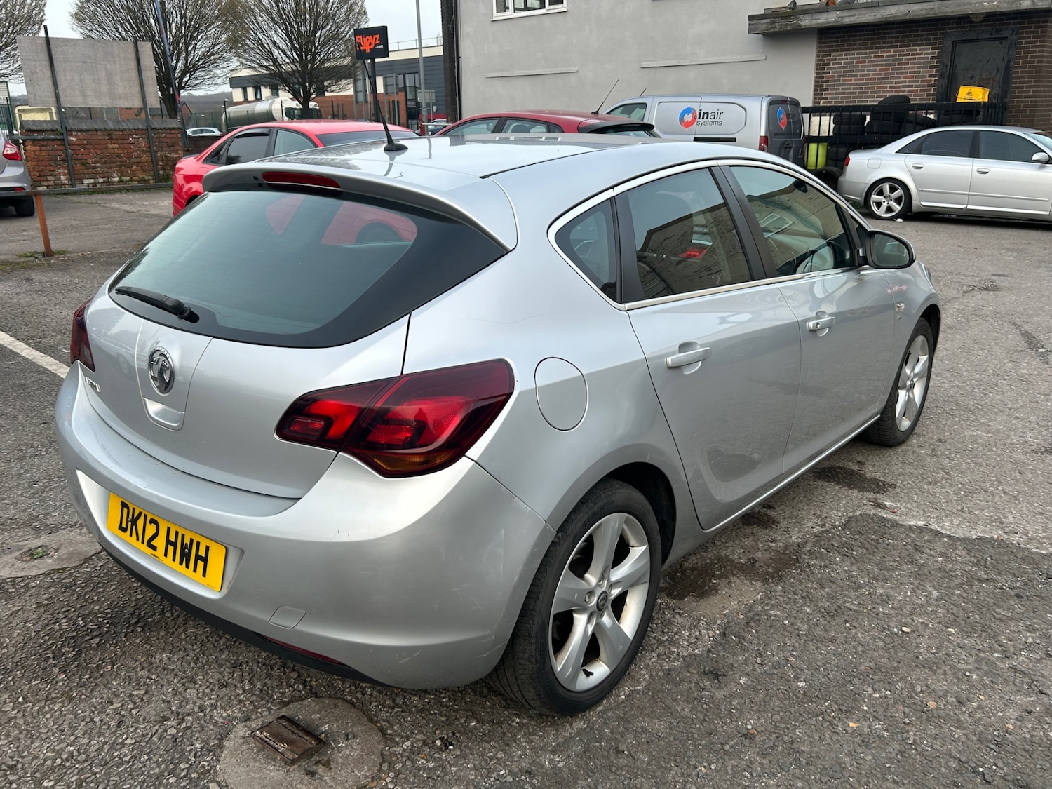 Used Vauxhall Astra 2012 for sale - 78045332: Photo 8