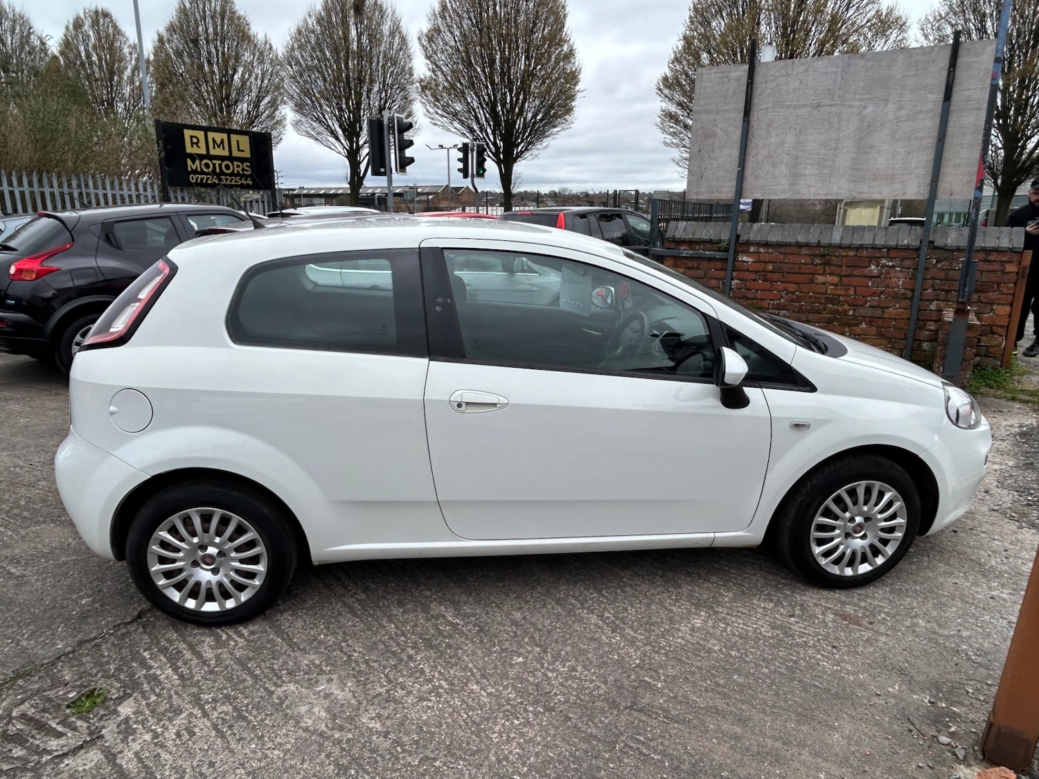 Used Fiat Punto 2013 for sale - 78039038: Photo 3