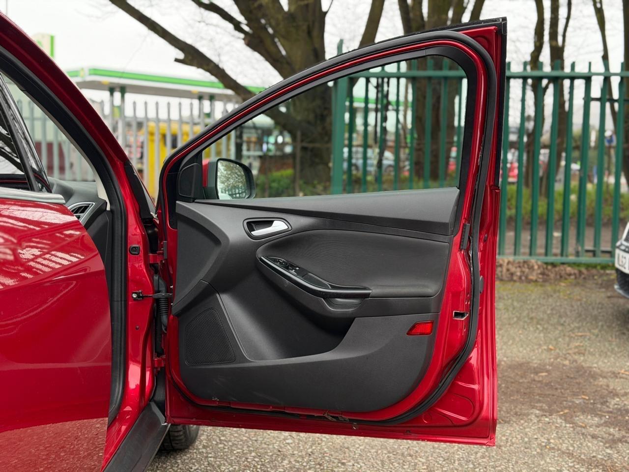 Used Ford Focus for sale - 77784556: Photo 44