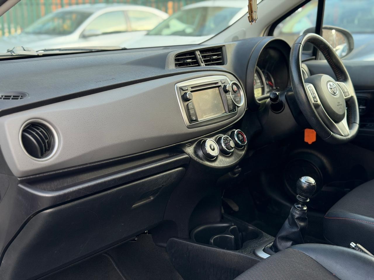 Used Toyota Yaris 2012 for sale - 77737317: Photo 29