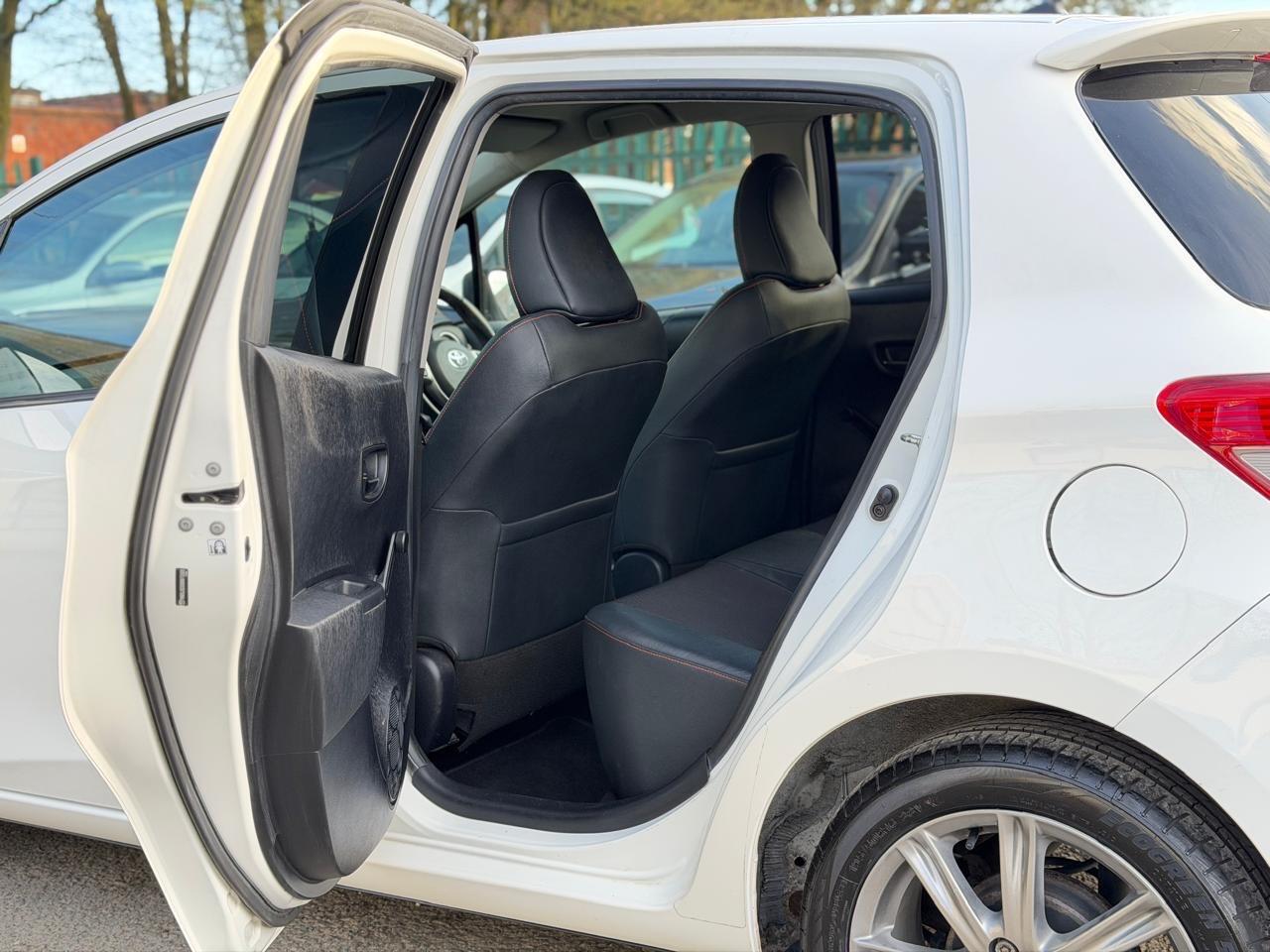 Used Toyota Yaris 2012 for sale - 77737317: Photo 31