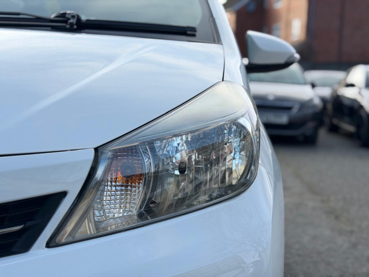 Used Toyota Yaris 2012 for sale - 77737317: Photo 37