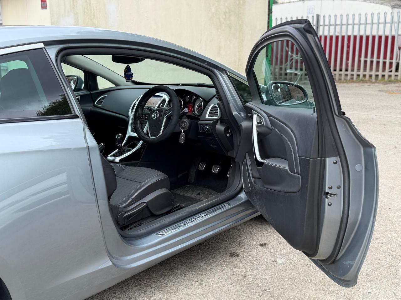 Used Vauxhall Astra GTC 2014 for sale - 78184285: Photo 24