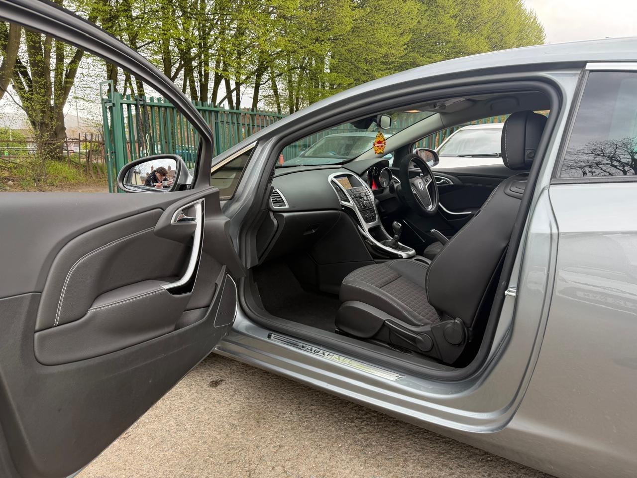 Used Vauxhall Astra GTC 2014 for sale - 78184285: Photo 27