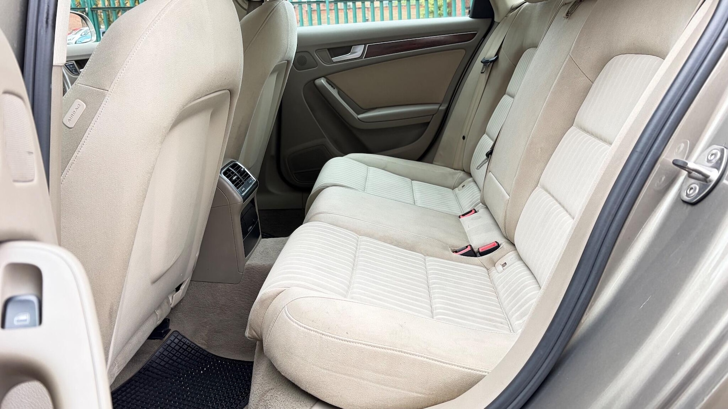 Used Audi A4 2011 for sale - 77170682: Photo 34