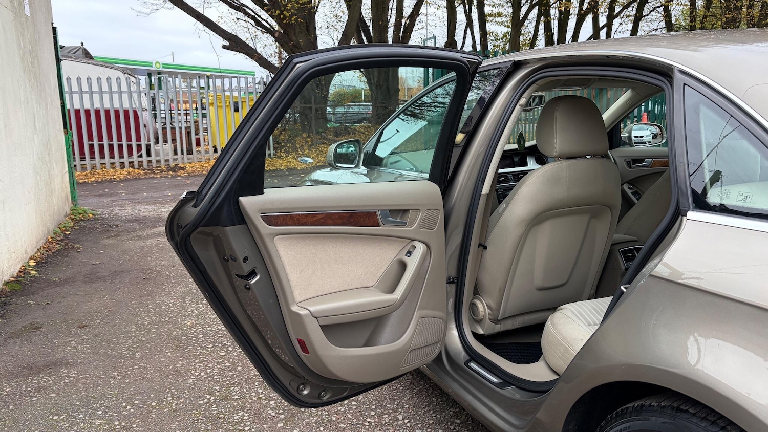 Used Audi A4 2011 for sale - 77170682: Photo 49