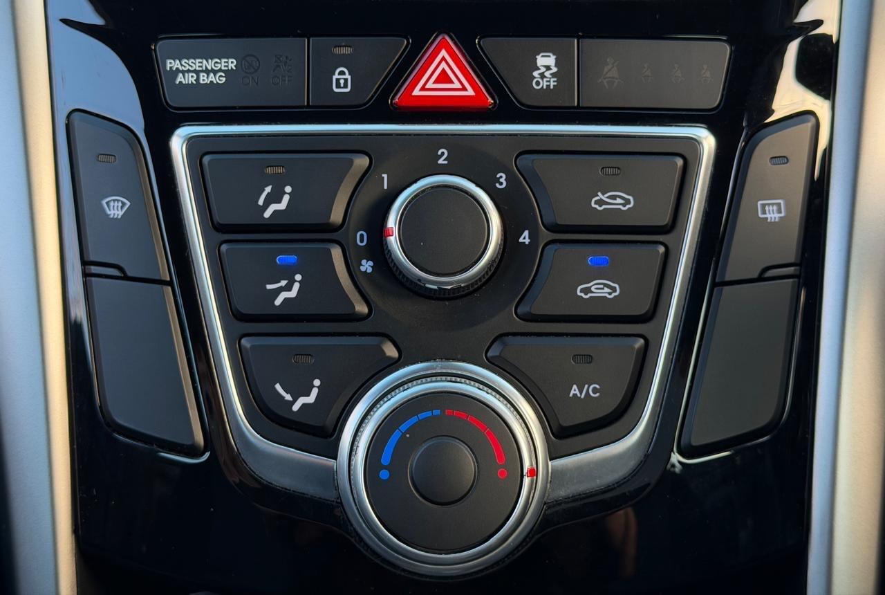 Used Hyundai i30 2013 for sale - 77359040: Photo 16