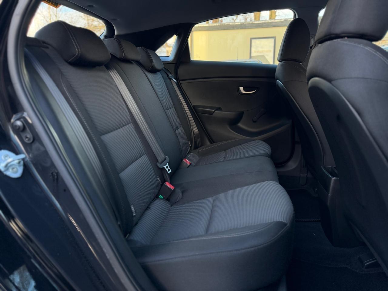 Used Hyundai i30 2013 for sale - 77359040: Photo 32