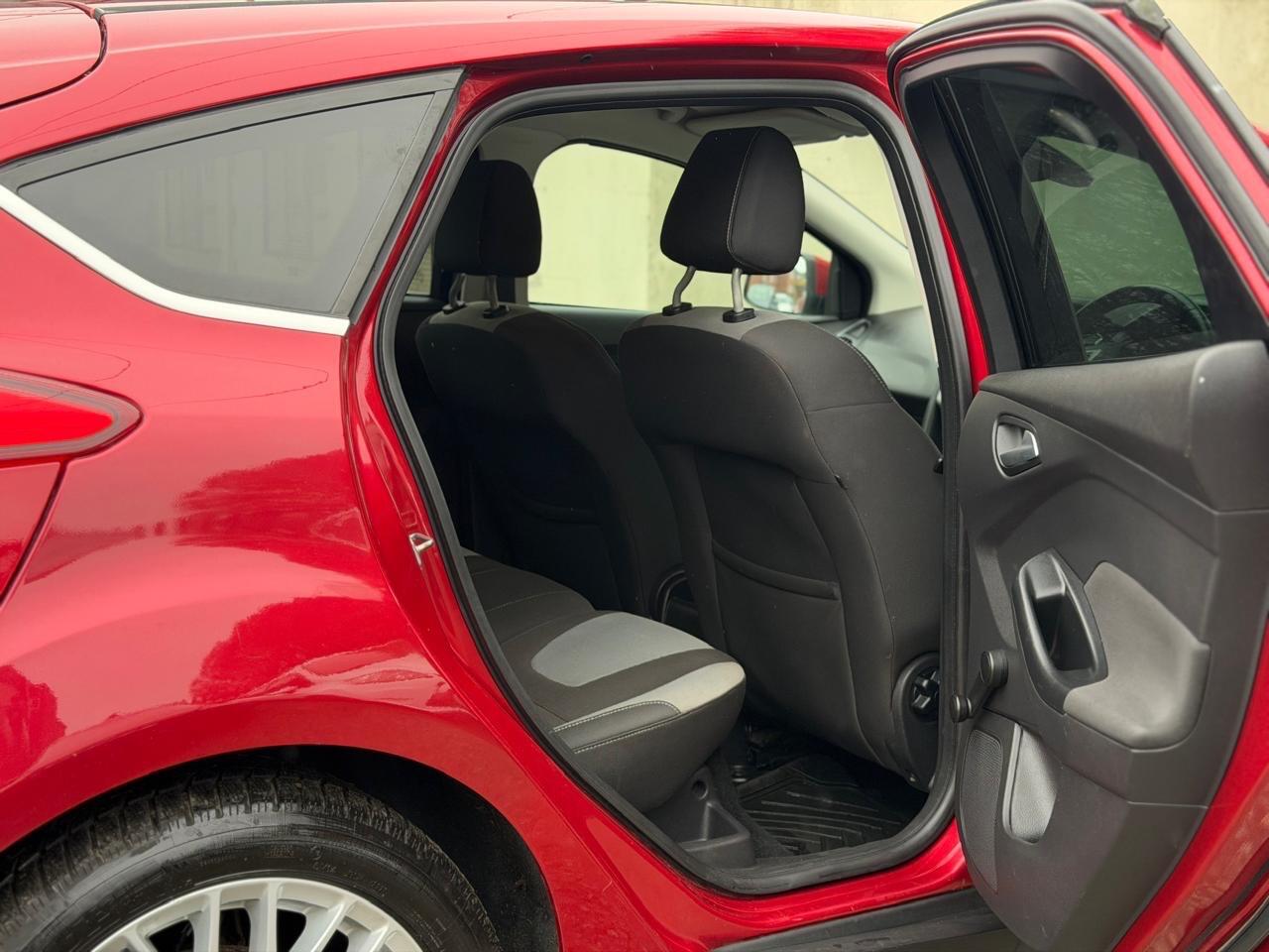 Used Ford Focus 2012 for sale - 78035119: Photo 29