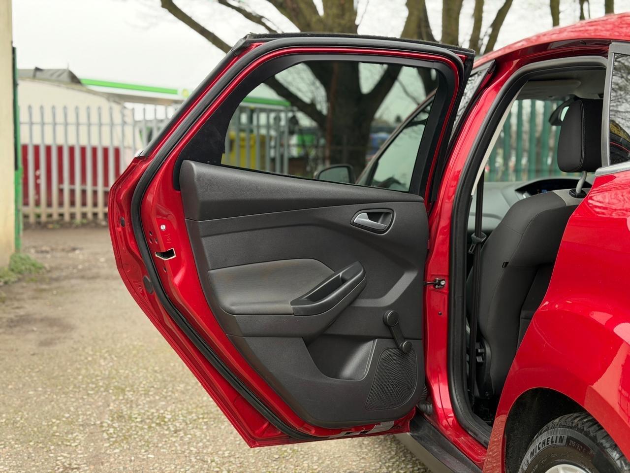 Used Ford Focus 2012 for sale - 78035119: Photo 47