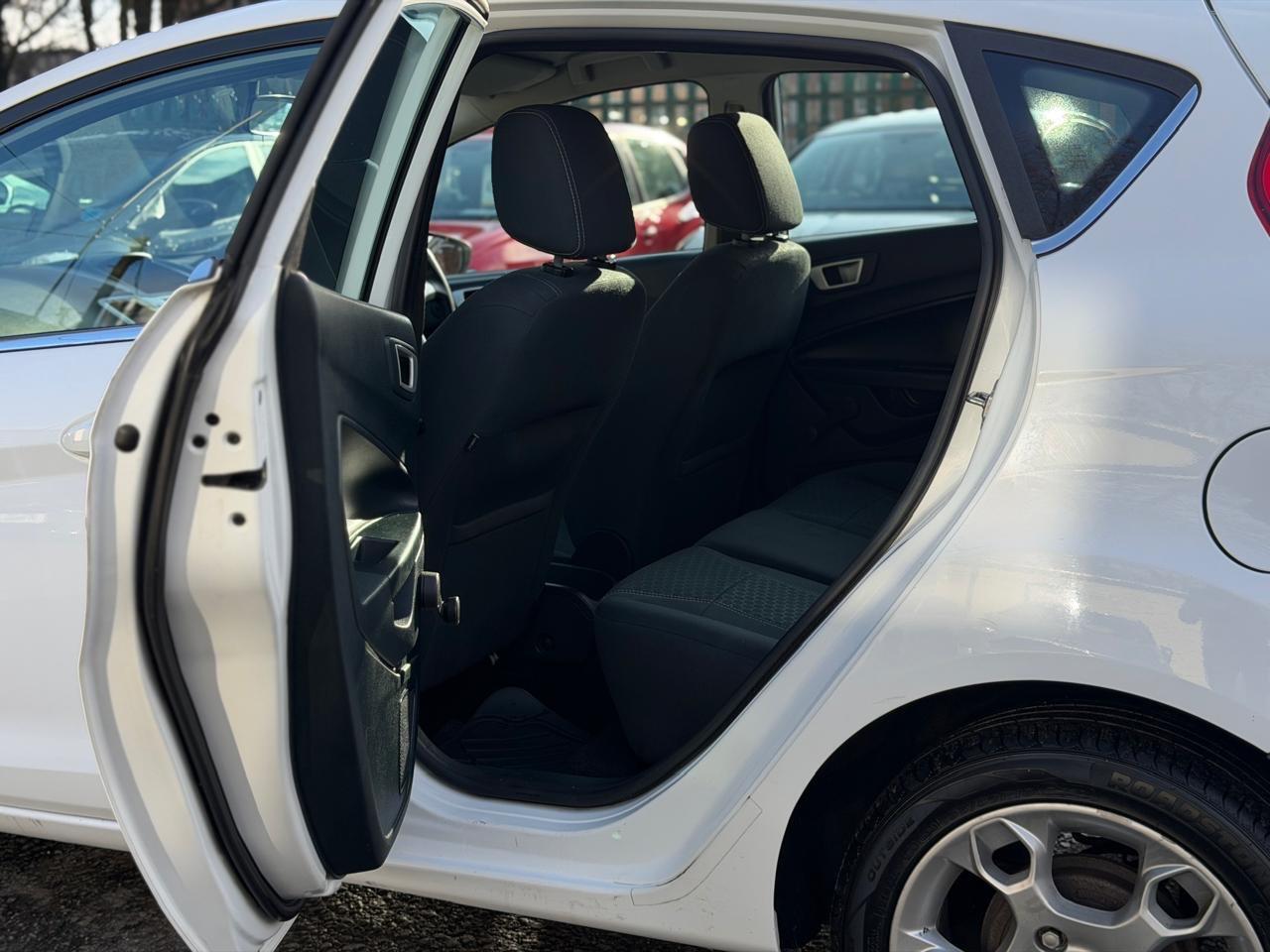 Used Ford Fiesta 2012 for sale - 77839992: Photo 29