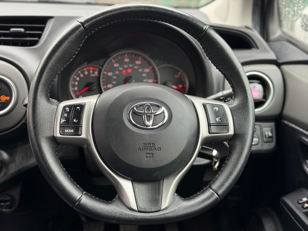 Used Toyota Yaris 2012 for sale - 77633835: Photo 13