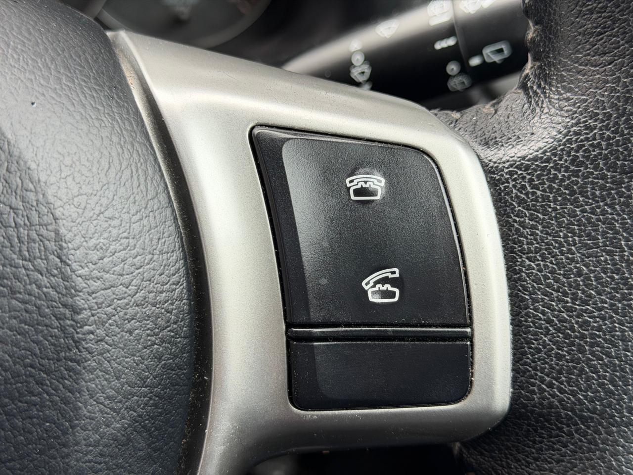 Used Toyota Yaris 2012 for sale - 77633835: Photo 17