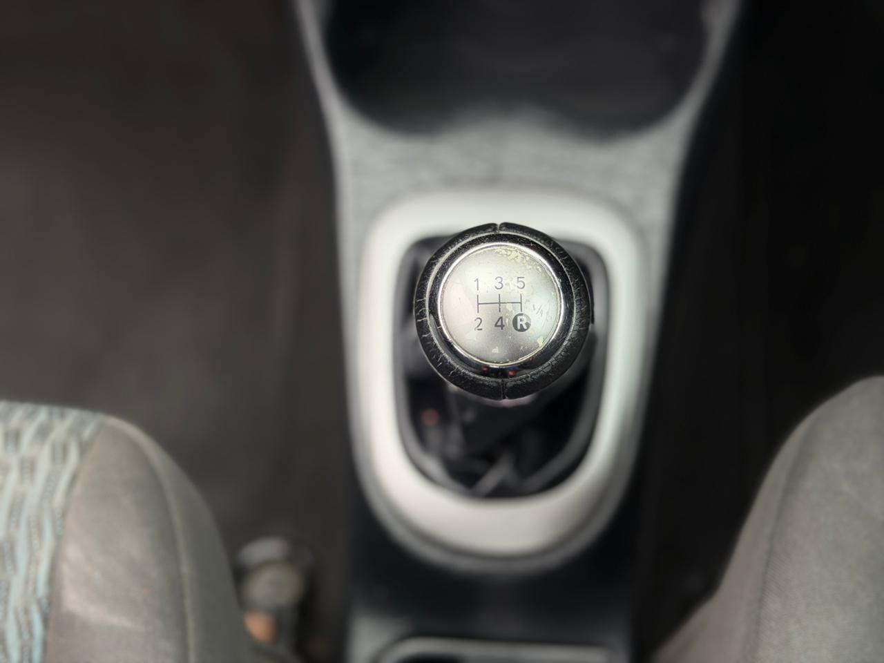 Used Toyota Yaris 2012 for sale - 77633835: Photo 18