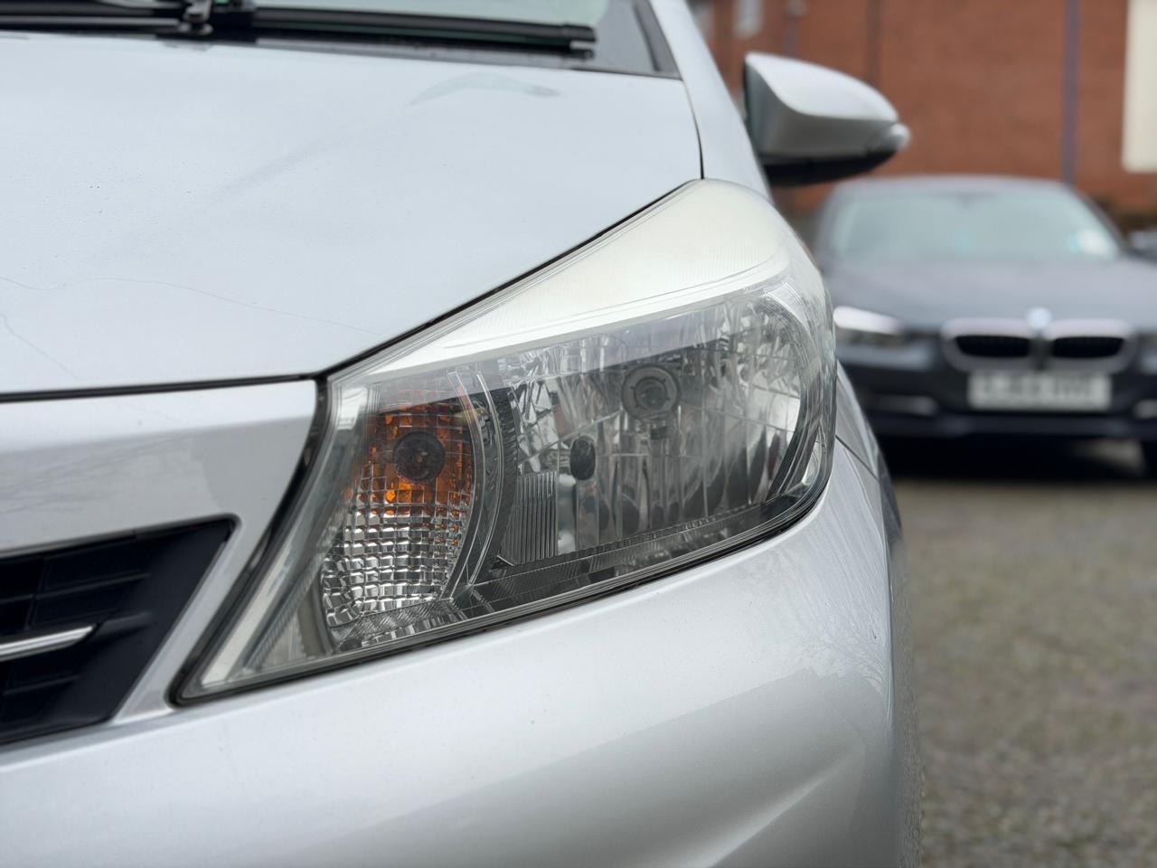 Used Toyota Yaris 2012 for sale - 77633835: Photo 37