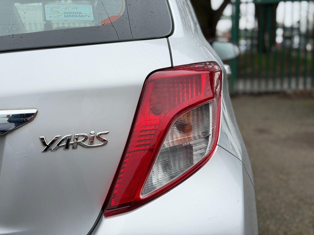 Used Toyota Yaris 2012 for sale - 77633835: Photo 38