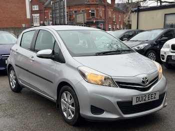 Used Toyota Yaris 2012 for sale - 77633835: Photo