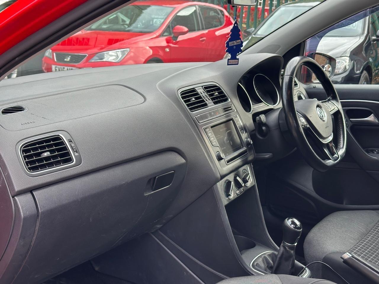 Used Volkswagen Polo 2014 for sale - 77170669: Photo 30