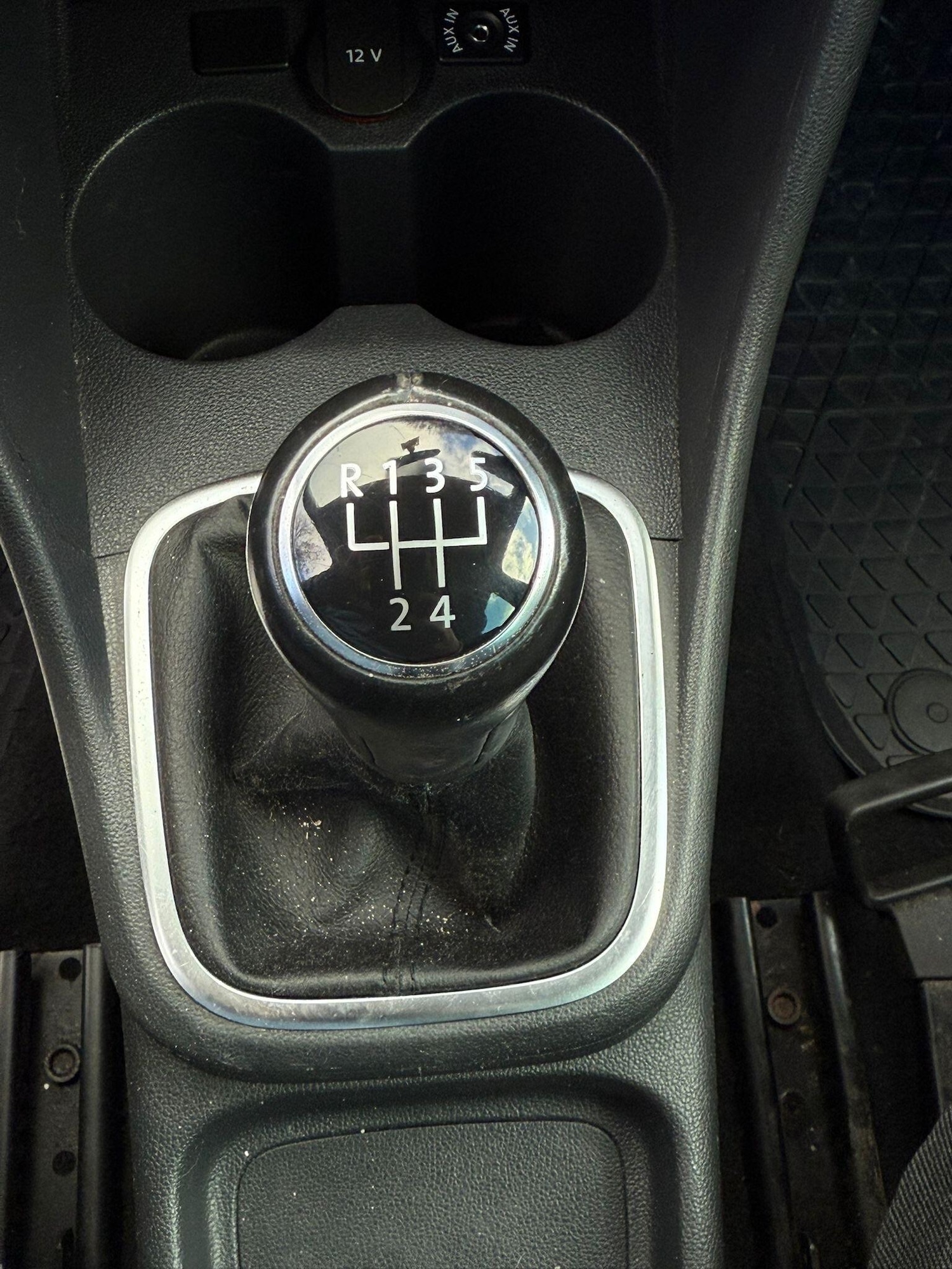 Used Volkswagen Polo 2011 for sale - 77170671: Photo 14